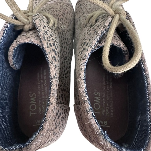 Toms Suede Desert Wedge Heeled Bootie Cheetah Print Size 6 - Picture 11 of 12